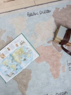 Tapis Coton Lavable Mappemonde LORENA CANALS Bleu Ciel - Lorena Canals 9 Tapis Coton Lavable Mappemonde LORENA CANALS Bleu Ciel - Lorena Canals -Périphériques Pour Enfants tapis coton lavable mappemonde lorena canals 2